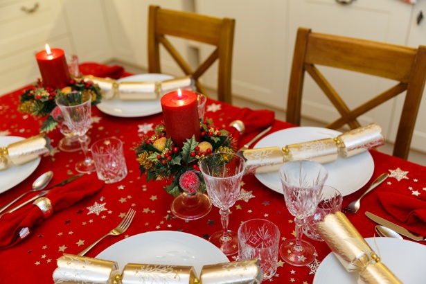 christmas-dinner-table-1445268466wVm